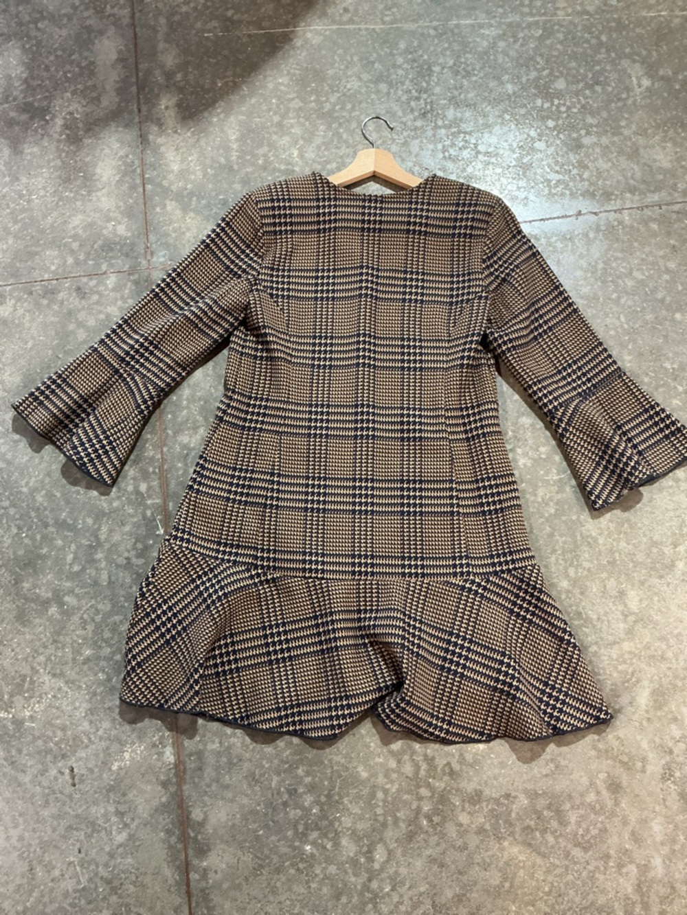 Cabi Houndstooth Plaid Zip Peplum Jacket Small Bell Sleeve - Picture 6 of 8